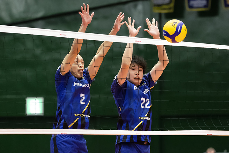 写真:深津選手、小宮選手