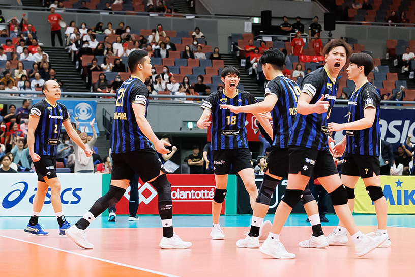 写真：仲本選手、西山選手、兒玉選手、西川選手、垂水選手、深津選手