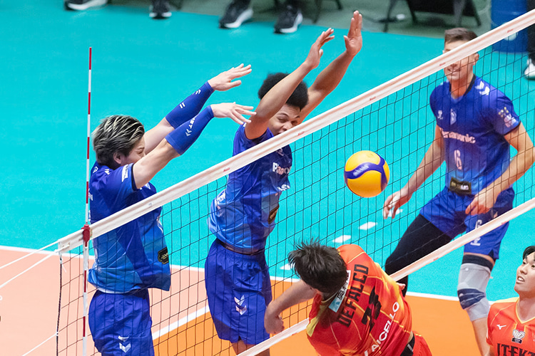 写真:西田選手、ラリー選手