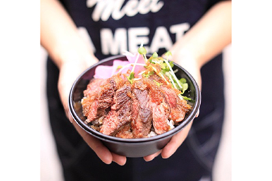 写真：WALTの熟成ハラミステーキ丼