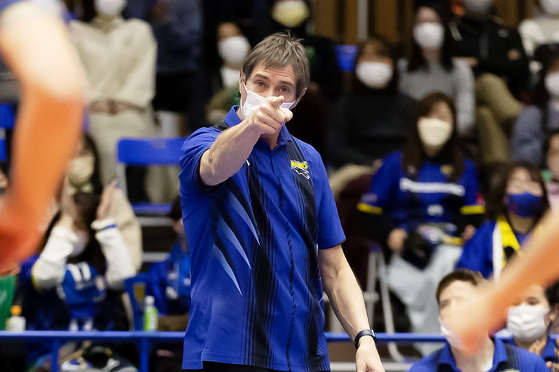 写真：ティリ監督