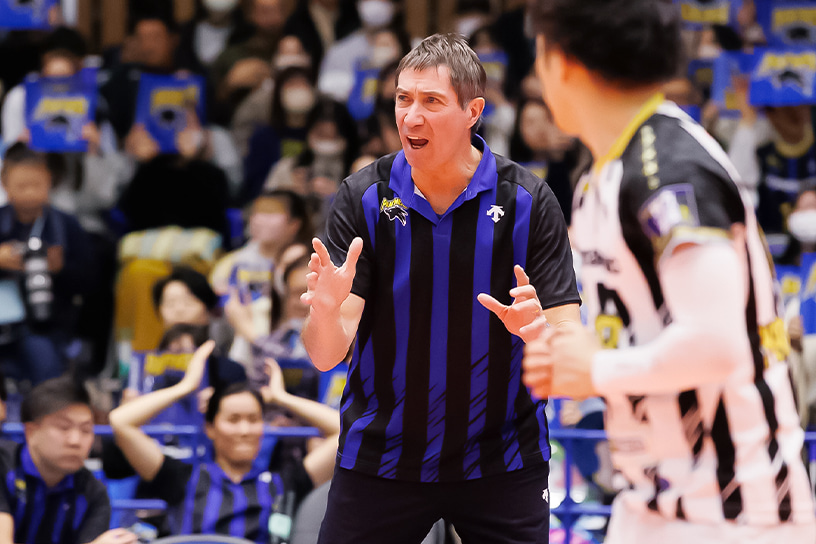 写真：ティリ監督