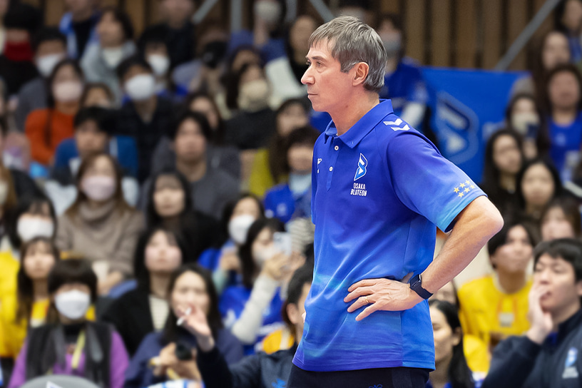 写真：ティリ監督