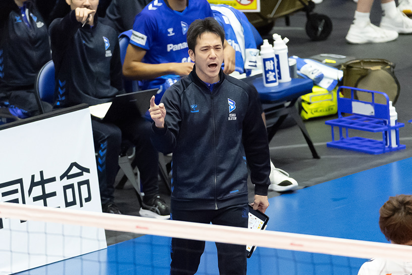 写真：伊藤 健士 ヘッドコーチ代行