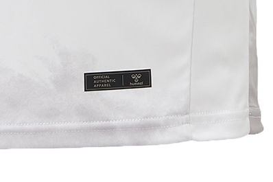 写真：オーセンティックユニフォーム（アウェイ）のオーセンティックマーク